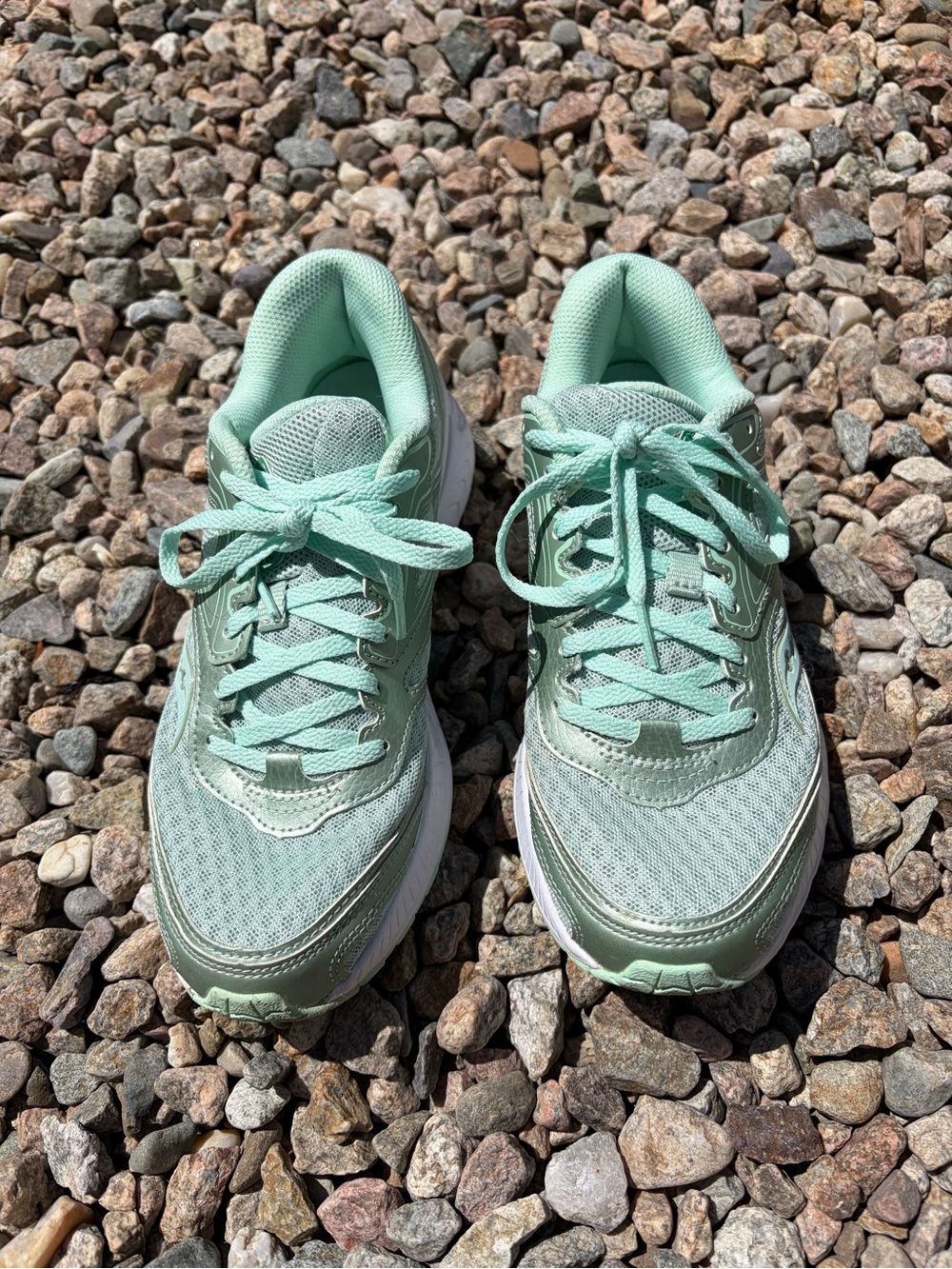 Saucony Mint Green Women's Athletic Running Shoes size 7.5